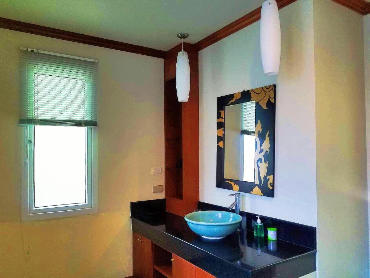 Karon Pool Villa 卡伦3卧泳池别墅 Eksteriør bilde